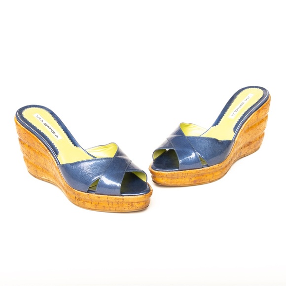 Blue Patent leather Via Spaga Wedge espadrilles size 6 1/2. - Picture 3 of 9